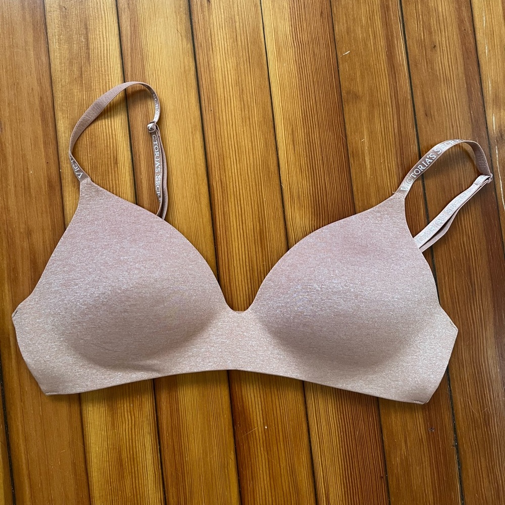 Victorias Secret Tan Wireless T-shirt Bra 34C